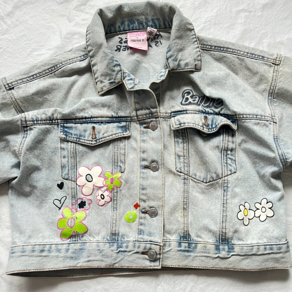 Barbie x Forever 21 denim jacket Medium distressed cropped floral painted - Picture 2 of 8